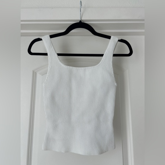 Aritzia - Babaton Sculpt Knit Square neck Tank - Picture 2 of 8